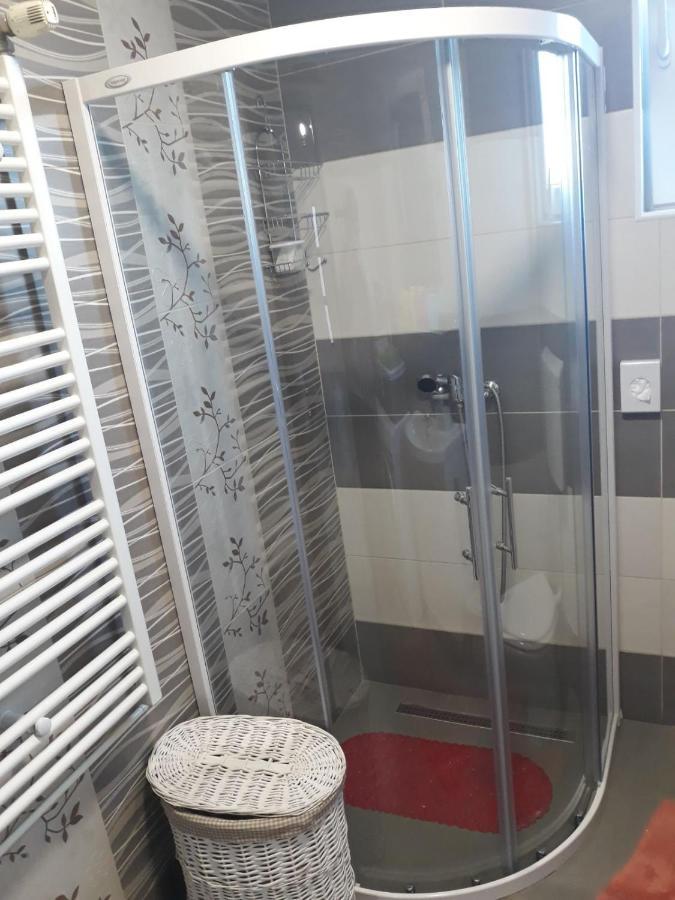 Tri Srece Apartment Ogulin Bagian luar foto