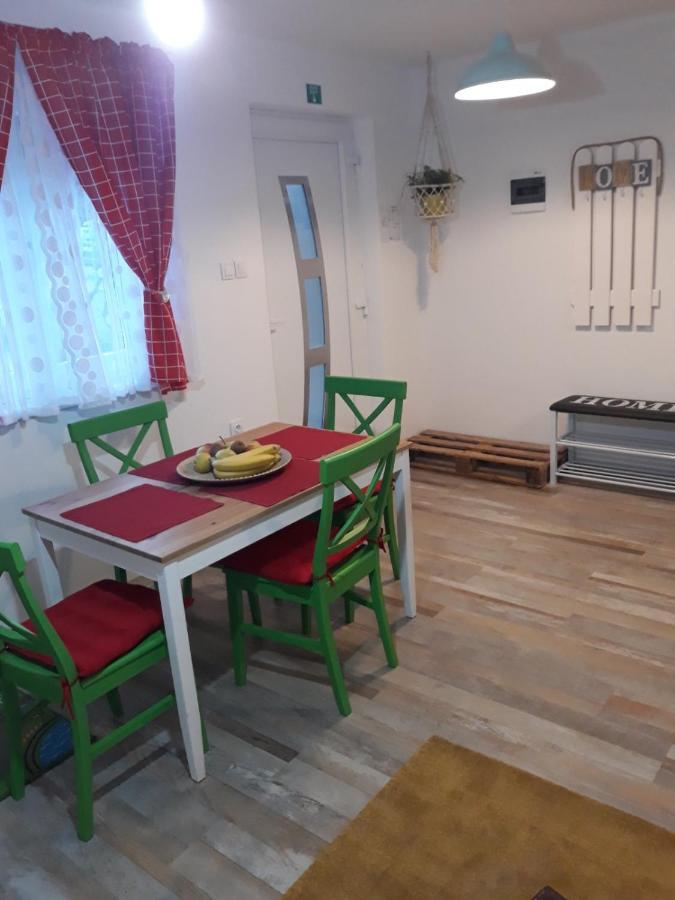 Tri Srece Apartment Ogulin Bagian luar foto