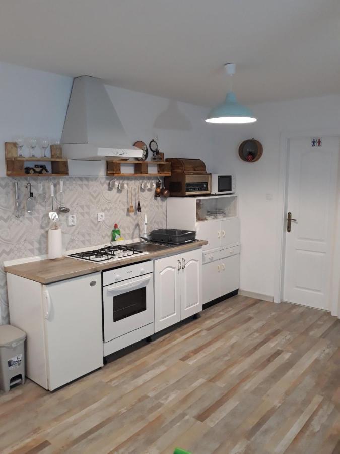 Tri Srece Apartment Ogulin Bagian luar foto